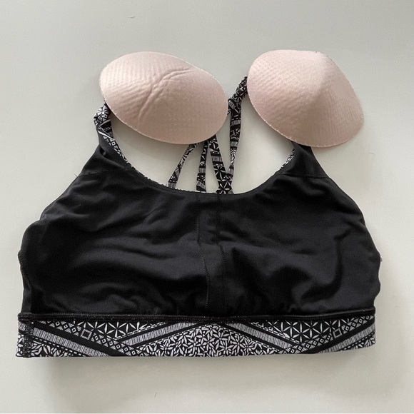 SOLD. Lululemon Energy Bra Inked Energy Bra Ice Grey Black 6 - Picture 8 of 9